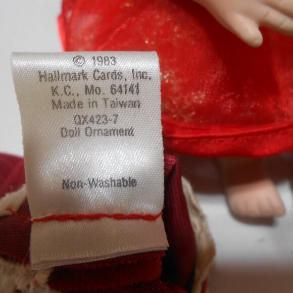 VTG MARIE OSMOND PORCELAIN BABY DOLL & HALLMARK HANGING PORCELAIN ORNAMENT 1983 - Picture 5 of 9